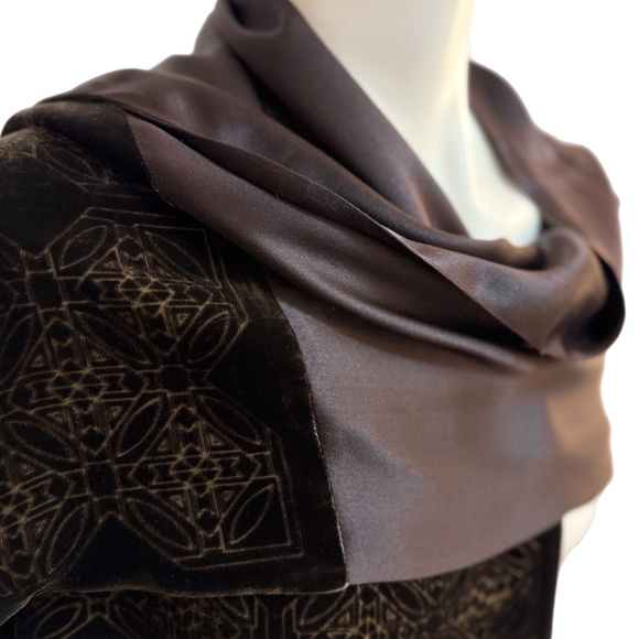 Frank Lloyd Wright Collection - Dark Brown Silk & Velvet Scarf – 12.5” x 58” - Picture 3 of 8